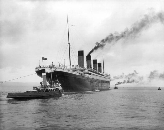 wiki-758px-rms_titanic_2.jpg